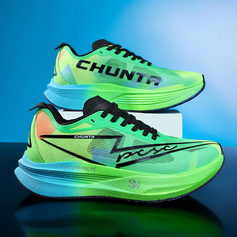 أحذية سباق خفيفة الوزن للغاية  - مراجعة Carbon Plate Marathon Racing Shoes وسعره