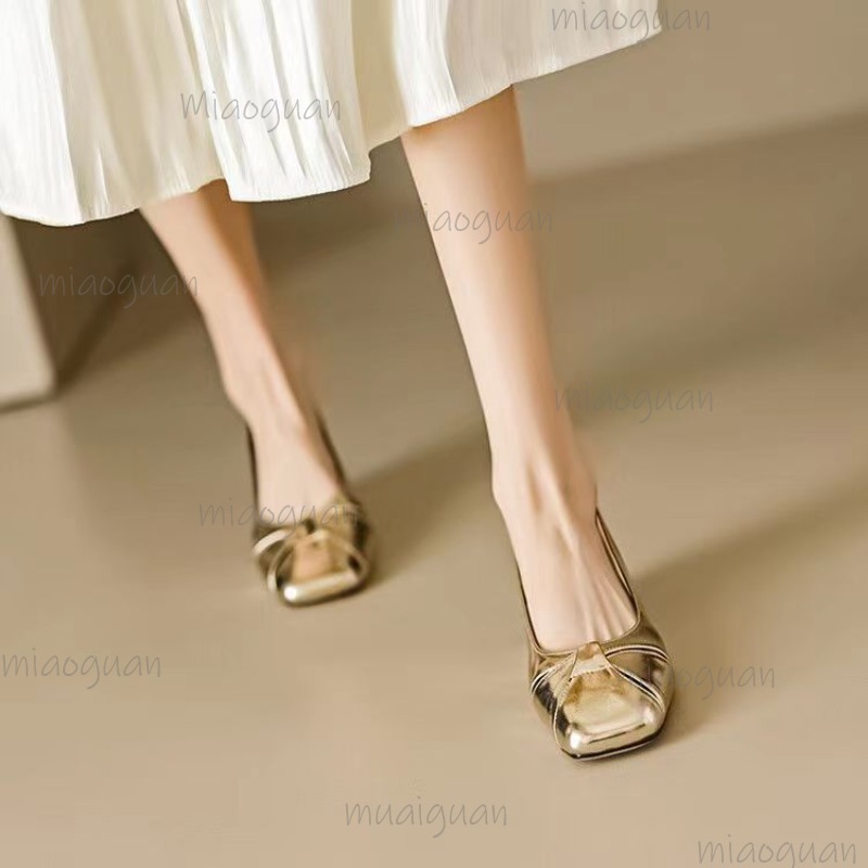 غطاء تو كعب منخفض مضخات الصناد - مراجعة Sandals وسعره